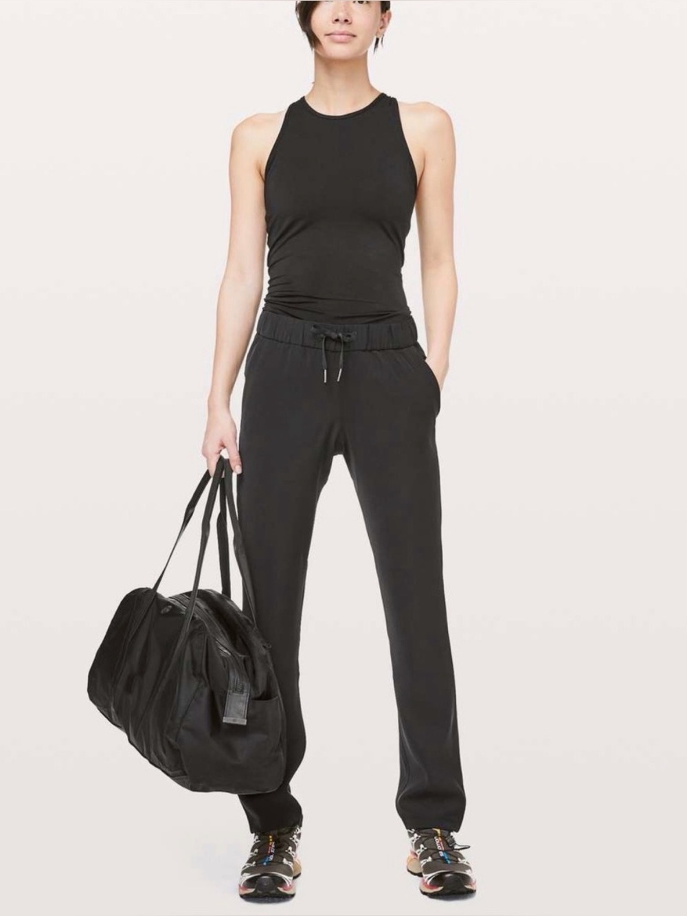 Lululemon On The Fly Pant 31" Black Drawstring Size 6 EUC